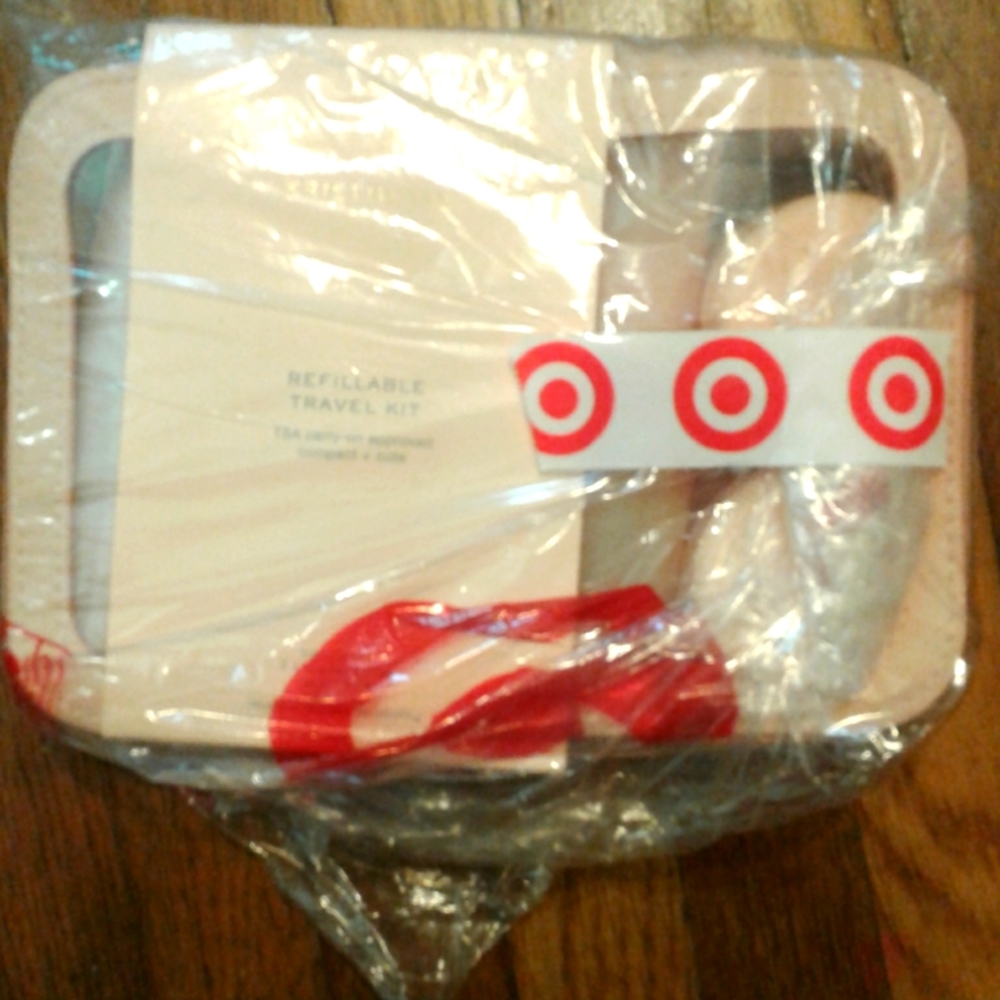 Kristen Ess Refillable travel kit